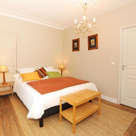 Bed and Breakfast Le Jardin Cathedrale Chartres Exterior foto