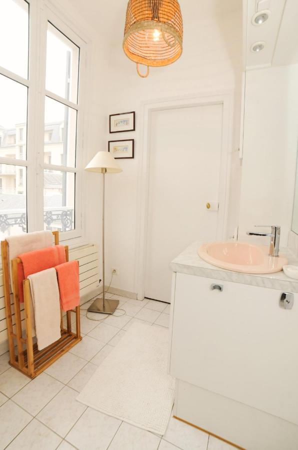 Bed and Breakfast Le Jardin Cathedrale Chartres Exterior foto