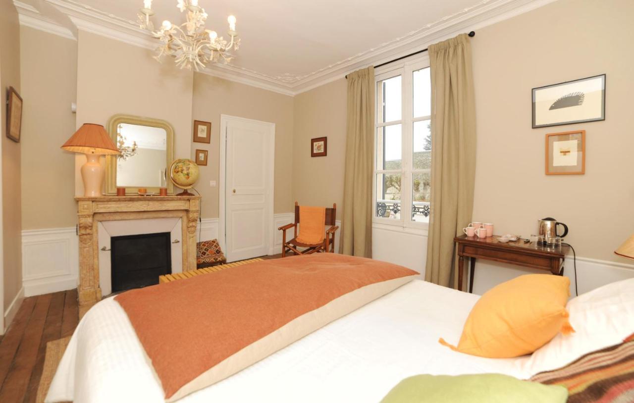 Bed and Breakfast Le Jardin Cathedrale Chartres Exterior foto