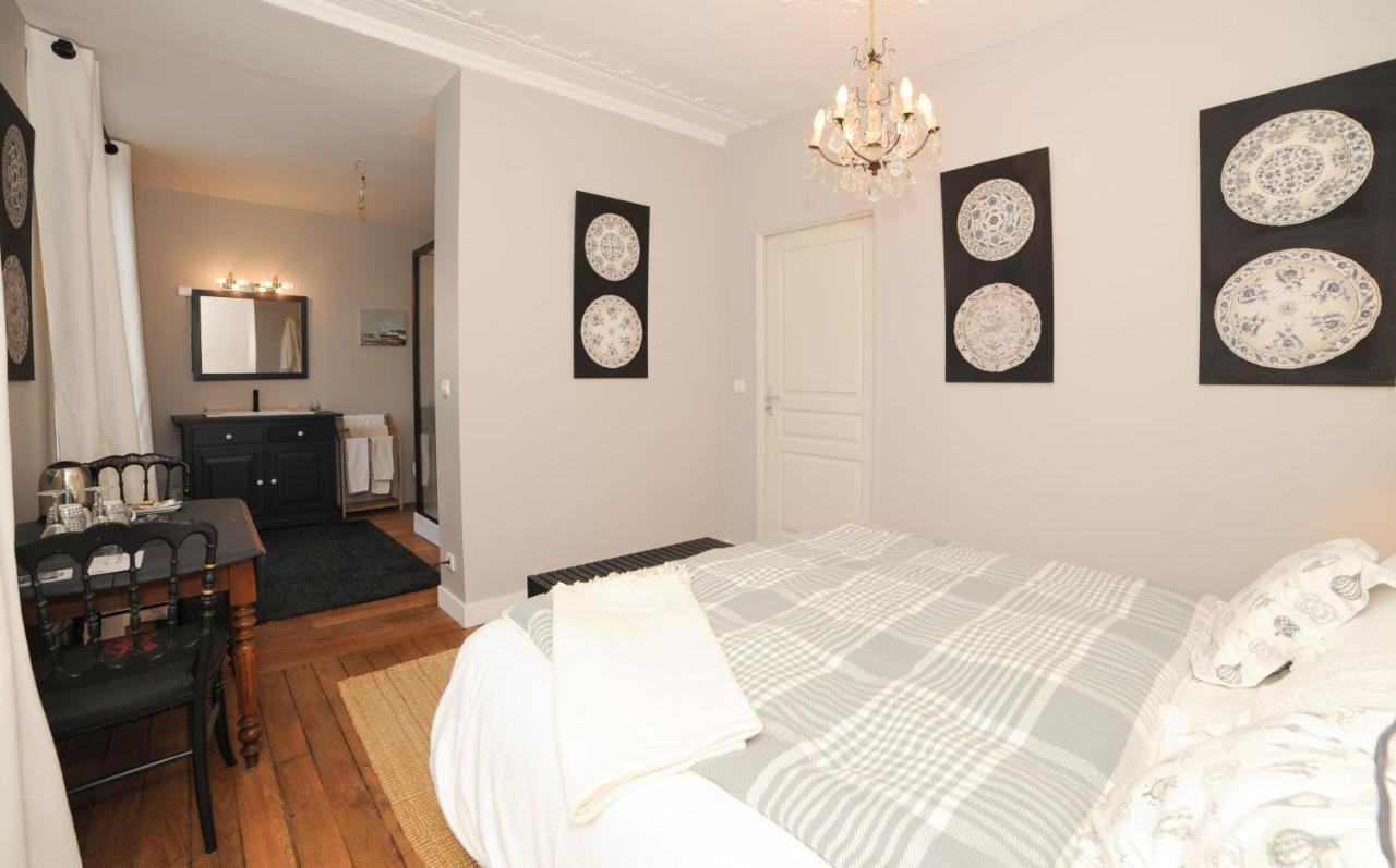 Bed and Breakfast Le Jardin Cathedrale Chartres Exterior foto