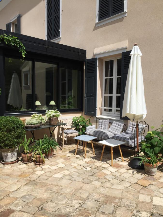 Bed and Breakfast Le Jardin Cathedrale Chartres Exterior foto