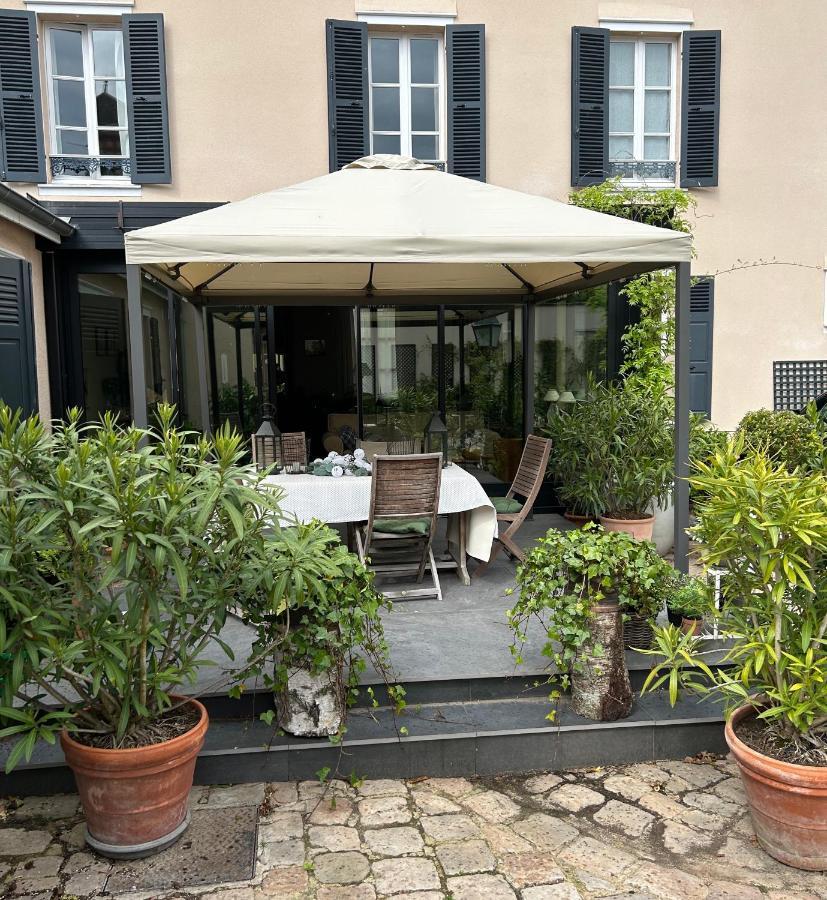 Bed and Breakfast Le Jardin Cathedrale Chartres Exterior foto